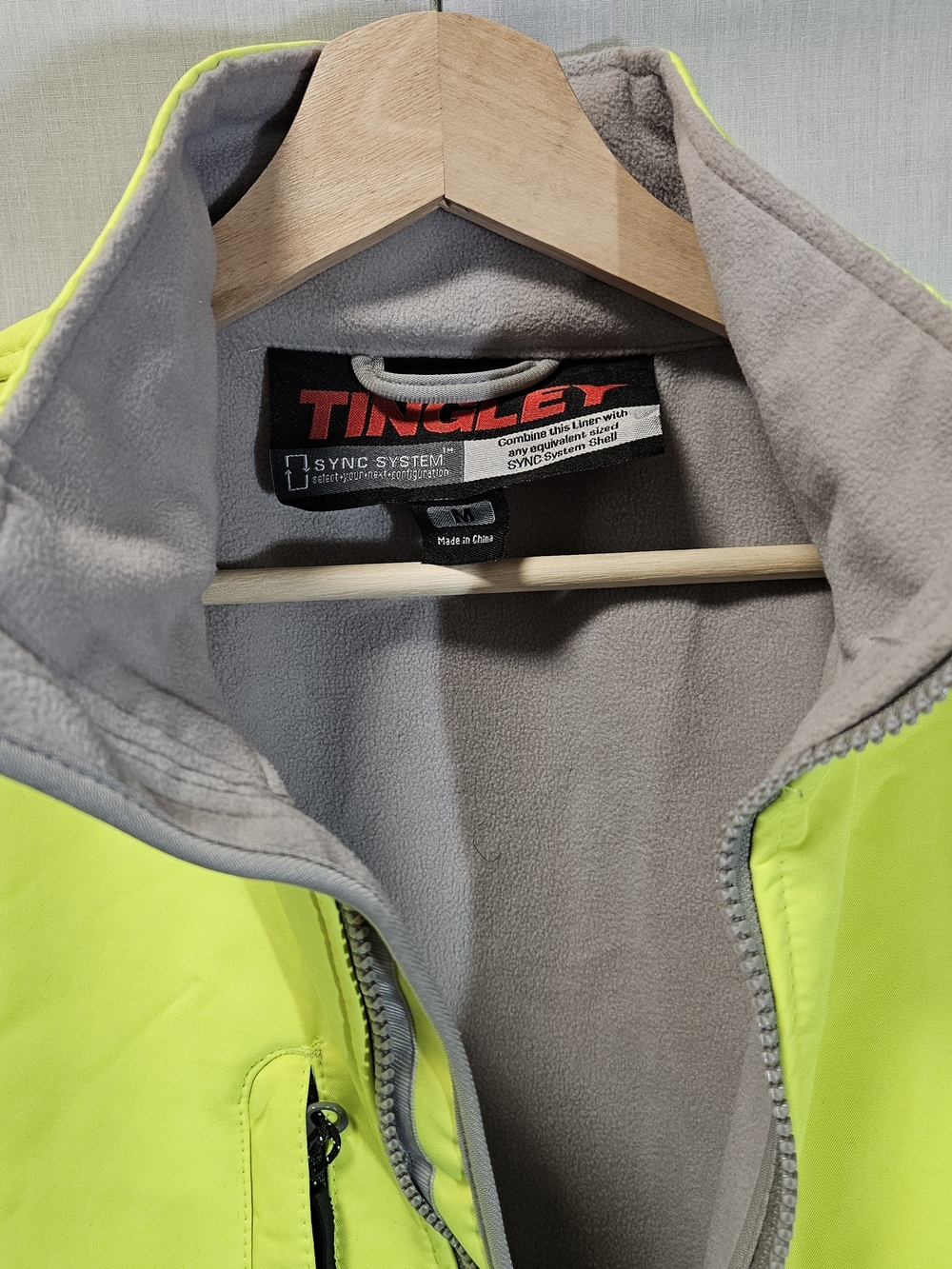 Tingley High-Visibility Phase 3 Yellow & Black Safety Refigiwear Jacket - Picture 9 of 12